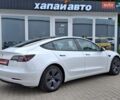 Белый Тесла Модель 3, объемом двигателя 0 л и пробегом 124 тыс. км за 19900 $, фото 4 на Automoto.ua