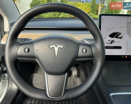 Тесла Модель 3 2021 в Мукачеве на Automoto.ua Белый Тесла Модель 3, объемом двигателя 0 л и пробегом 50 тыс. км за 20800 $, фото 20 на Automoto.ua