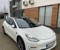 Білий Тесла Модель 3, об'ємом двигуна 0 л та пробігом 160 тис. км за 14000 $, фото 1 на Automoto.ua