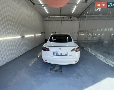 Белый Тесла Модель 3, объемом двигателя 0 л и пробегом 19 тыс. км за 39900 $, фото 1 на Automoto.ua