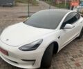 Белый Тесла Модель 3, объемом двигателя 0 л и пробегом 134 тыс. км за 19500 $, фото 2 на Automoto.ua