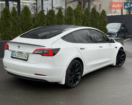 Білий Тесла Модель 3, об'ємом двигуна 0 л та пробігом 63 тис. км за 19500 $, фото 7 на Automoto.ua
