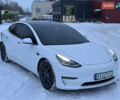 Белый Тесла Модель 3, объемом двигателя 0 л и пробегом 63 тыс. км за 15900 $, фото 2 на Automoto.ua