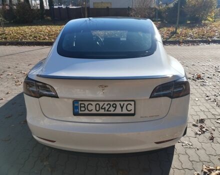 Белый Тесла Модель 3, объемом двигателя 0 л и пробегом 164 тыс. км за 19900 $, фото 4 на Automoto.ua