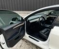 Белый Тесла Модель 3, объемом двигателя 0 л и пробегом 260 тыс. км за 13700 $, фото 15 на Automoto.ua