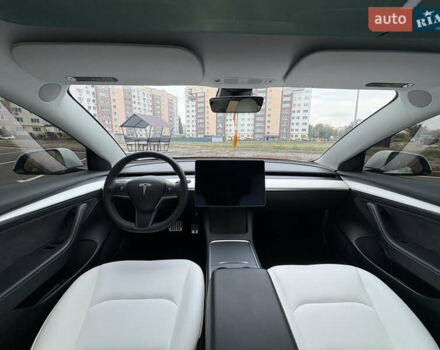 Тесла Модель 3 2021 в Днепре (Днепропетровске) на Automoto.ua Белый Тесла Модель 3, объемом двигателя 0 л и пробегом 38 тыс. км за 22000 $, фото 12 на Automoto.ua