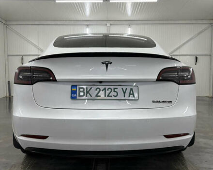Білий Тесла Модель 3, об'ємом двигуна 0 л та пробігом 113 тис. км за 20200 $, фото 52 на Automoto.ua