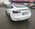 Білий Тесла Модель 3, об'ємом двигуна 0 л та пробігом 79 тис. км за 16200 $, фото 4 на Automoto.ua