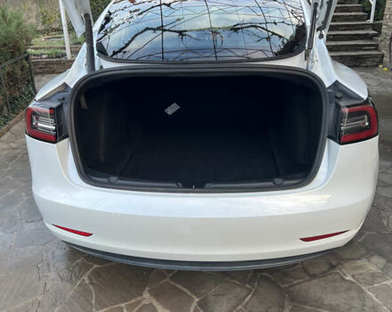 Білий Тесла Модель 3, об'ємом двигуна 0 л та пробігом 57 тис. км за 23000 $, фото 9 на Automoto.ua