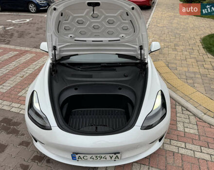 Белый Тесла Модель 3, объемом двигателя 0 л и пробегом 45 тыс. км за 29000 $, фото 47 на Automoto.ua