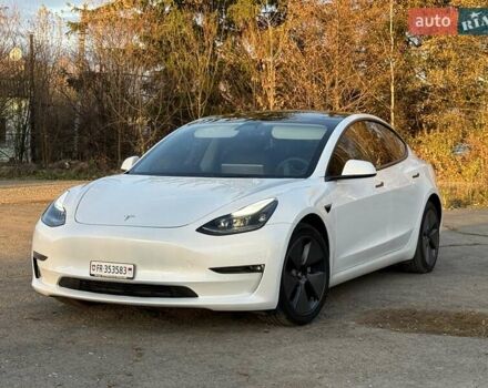 Білий Тесла Модель 3, об'ємом двигуна 0 л та пробігом 88 тис. км за 20950 $, фото 20 на Automoto.ua