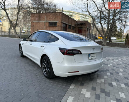 Белый Тесла Модель 3, объемом двигателя 0 л и пробегом 37 тыс. км за 19999 $, фото 32 на Automoto.ua