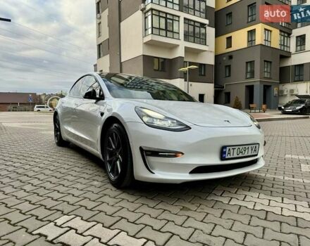 Белый Тесла Модель 3, объемом двигателя 0 л и пробегом 31 тыс. км за 20295 $, фото 7 на Automoto.ua