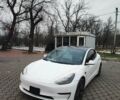 Білий Тесла Модель 3, об'ємом двигуна 0 л та пробігом 106 тис. км за 17000 $, фото 5 на Automoto.ua
