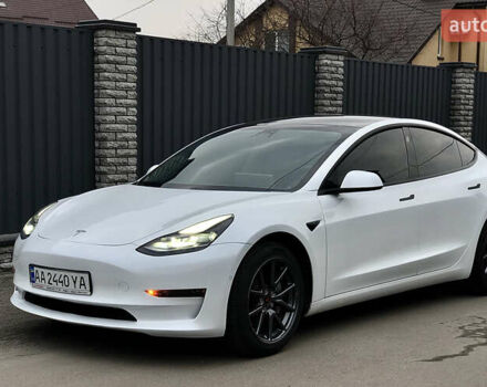 Білий Тесла Модель 3, об'ємом двигуна 0 л та пробігом 3 тис. км за 24000 $, фото 1 на Automoto.ua