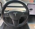 Белый Тесла Модель 3, объемом двигателя 0 л и пробегом 64 тыс. км за 22000 $, фото 13 на Automoto.ua