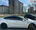 Белый Тесла Модель 3, объемом двигателя 0 л и пробегом 95 тыс. км за 20000 $, фото 3 на Automoto.ua