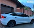 Білий Тесла Модель 3, об'ємом двигуна 0 л та пробігом 30 тис. км за 16500 $, фото 2 на Automoto.ua