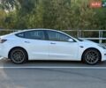 Белый Тесла Модель 3, объемом двигателя 0 л и пробегом 302 тыс. км за 13500 $, фото 2 на Automoto.ua