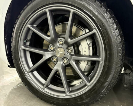 Білий Тесла Модель 3, об'ємом двигуна 0 л та пробігом 113 тис. км за 20200 $, фото 59 на Automoto.ua