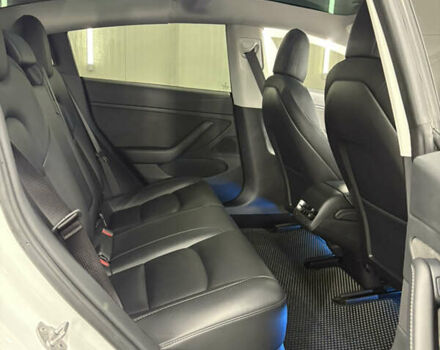 Білий Тесла Модель 3, об'ємом двигуна 0 л та пробігом 113 тис. км за 20200 $, фото 81 на Automoto.ua