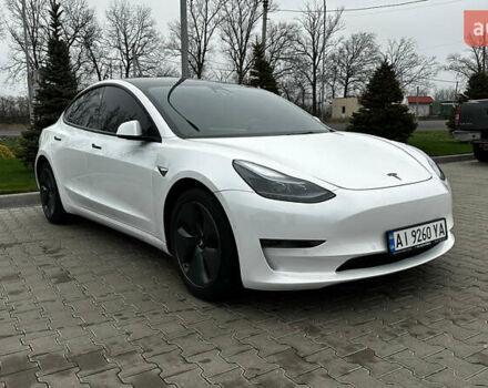 Белый Тесла Модель 3, объемом двигателя 0 л и пробегом 367 тыс. км за 15000 $, фото 1 на Automoto.ua