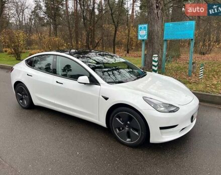 Білий Тесла Модель 3, об'ємом двигуна 0 л та пробігом 154 тис. км за 13999 $, фото 2 на Automoto.ua