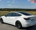 Білий Тесла Модель 3, об'ємом двигуна 0 л та пробігом 118 тис. км за 24900 $, фото 1 на Automoto.ua