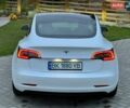 Білий Тесла Модель 3, об'ємом двигуна 0 л та пробігом 113 тис. км за 16200 $, фото 13 на Automoto.ua