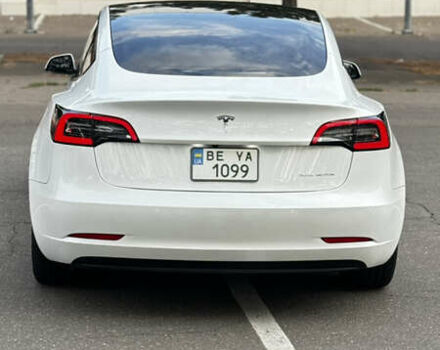 Белый Тесла Модель 3, объемом двигателя 0 л и пробегом 27 тыс. км за 24000 $, фото 9 на Automoto.ua