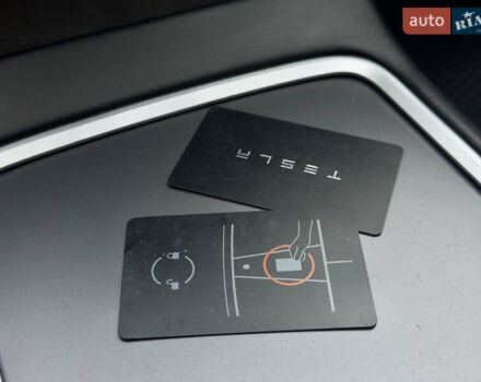 Білий Тесла Модель 3, об'ємом двигуна 0 л та пробігом 84 тис. км за 18300 $, фото 23 на Automoto.ua