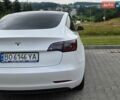 Білий Тесла Модель 3, об'ємом двигуна 0 л та пробігом 66 тис. км за 15999 $, фото 24 на Automoto.ua