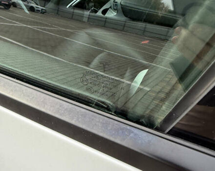 Белый Тесла Модель 3, объемом двигателя 0 л и пробегом 98 тыс. км за 19000 $, фото 14 на Automoto.ua