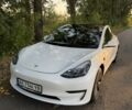 Білий Тесла Модель 3, об'ємом двигуна 0 л та пробігом 130 тис. км за 18987 $, фото 1 на Automoto.ua