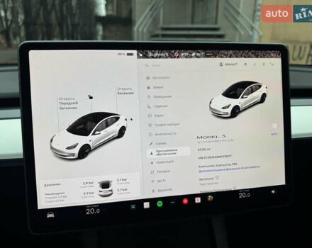 Белый Тесла Модель 3, объемом двигателя 0 л и пробегом 67 тыс. км за 23000 $, фото 17 на Automoto.ua