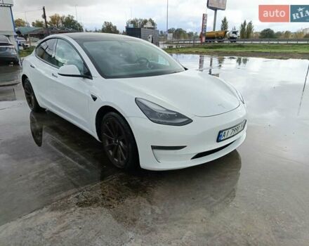 Білий Тесла Модель 3, об'ємом двигуна 0 л та пробігом 80 тис. км за 18999 $, фото 5 на Automoto.ua