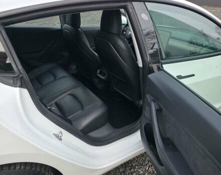 Білий Тесла Модель 3, об'ємом двигуна 0 л та пробігом 171 тис. км за 14200 $, фото 12 на Automoto.ua