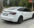 Белый Тесла Модель 3, объемом двигателя 0 л и пробегом 90 тыс. км за 14888 $, фото 3 на Automoto.ua