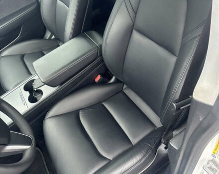 Белый Тесла Модель 3, объемом двигателя 0 л и пробегом 42 тыс. км за 22200 $, фото 9 на Automoto.ua