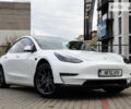 Белый Тесла Модель 3, объемом двигателя 0 л и пробегом 35 тыс. км за 21000 $, фото 1 на Automoto.ua