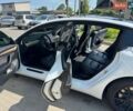 Білий Тесла Модель 3, об'ємом двигуна 0 л та пробігом 95 тис. км за 21300 $, фото 4 на Automoto.ua