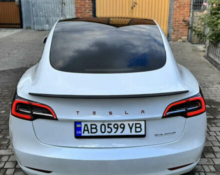 Белый Тесла Модель 3, объемом двигателя 0 л и пробегом 90 тыс. км за 23000 $, фото 4 на Automoto.ua