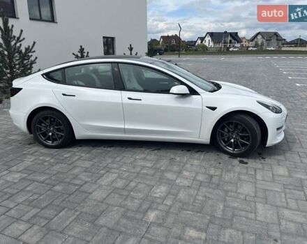 Білий Тесла Модель 3, об'ємом двигуна 0 л та пробігом 47 тис. км за 22100 $, фото 8 на Automoto.ua