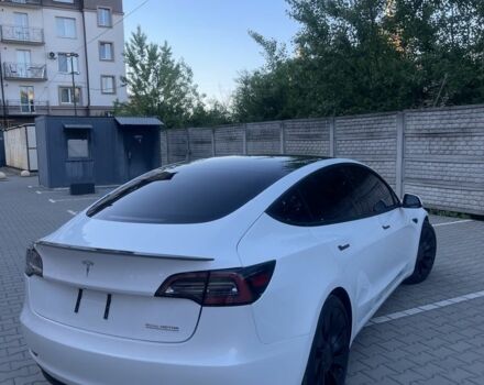 Белый Тесла Модель 3, объемом двигателя 0 л и пробегом 750 тыс. км за 21800 $, фото 2 на Automoto.ua