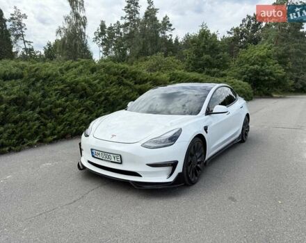 Тесла Модель 3 2021 у Малине на Automoto.ua Білий Тесла Модель 3, об'ємом двигуна 0 л та пробігом 75 тис. км за 24000 $, фото 1 на Automoto.ua