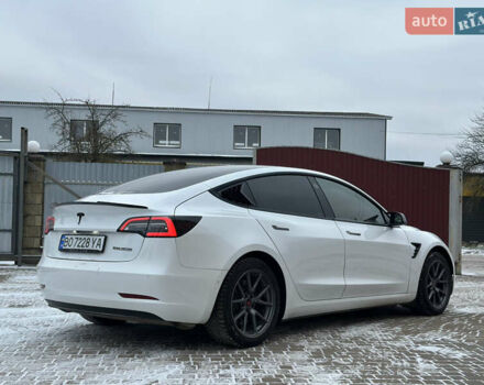 Білий Тесла Модель 3, об'ємом двигуна 0 л та пробігом 181 тис. км за 13500 $, фото 4 на Automoto.ua