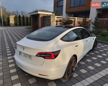 Белый Тесла Модель 3, объемом двигателя 0 л и пробегом 105 тыс. км за 16950 $, фото 16 на Automoto.ua