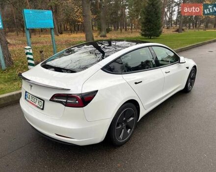 Білий Тесла Модель 3, об'ємом двигуна 0 л та пробігом 154 тис. км за 13999 $, фото 5 на Automoto.ua