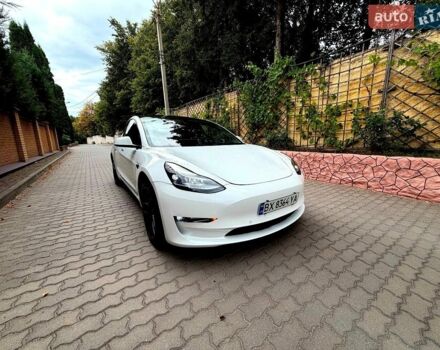 Білий Тесла Модель 3, об'ємом двигуна 0 л та пробігом 90 тис. км за 19700 $, фото 7 на Automoto.ua