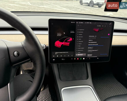 Білий Тесла Модель 3, об'ємом двигуна 0 л та пробігом 126 тис. км за 20000 $, фото 10 на Automoto.ua